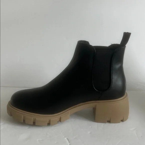 Steve Madden Howler Women Black & Tan Chelsea Lug Sole Ankle Boots Size 9.5 NEW - Picture 8 of 13